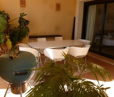 Middle Floor Apartment in La Quinta - Photo 6