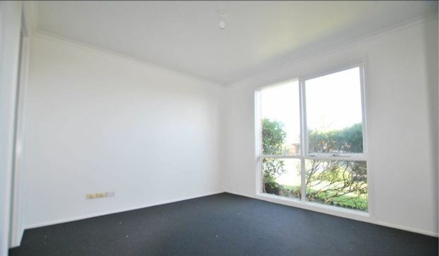 THREE BEDROOM PLUS STUDY HOME - Photo 1