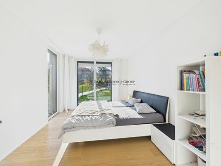 Exclusive living with private outdoor space - Photo 5