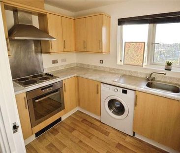 Bell Close, Laindon, Basildon, Essex, SS15 - Photo 4