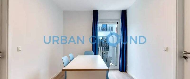 Vollständig eingerichtetes Privatzimmer mit Balkon in einer 5er gemischtes WG - Photo 1