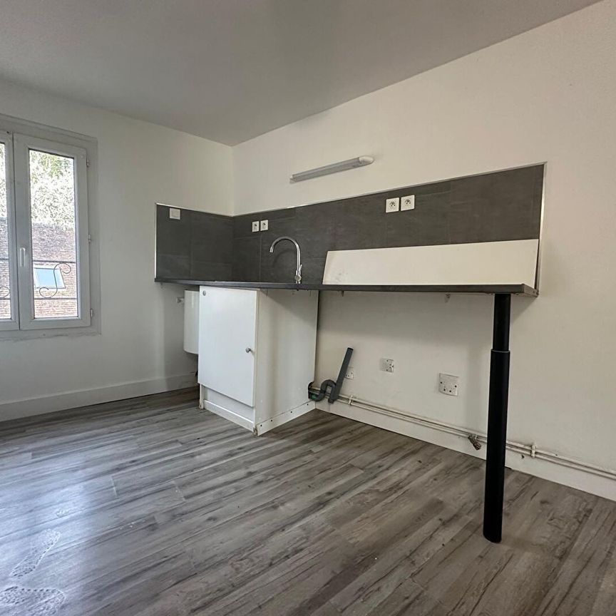 APPARTEMENT A LOUER BEAUVAIS 1 PIECE 19.6 M² - Photo 1