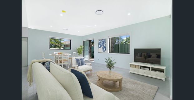 Family friendly light filled home in quiet location - Photo 1