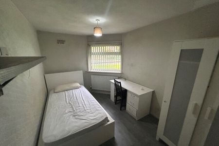 Grove Park, L8 - Photo 5