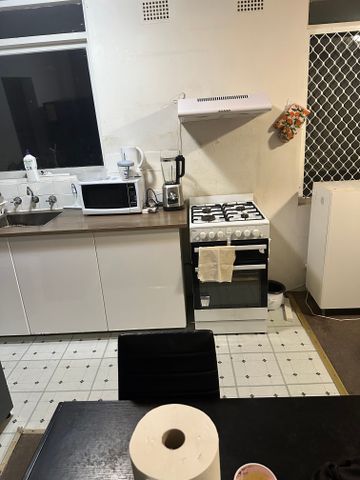 Kensington - Photo 5