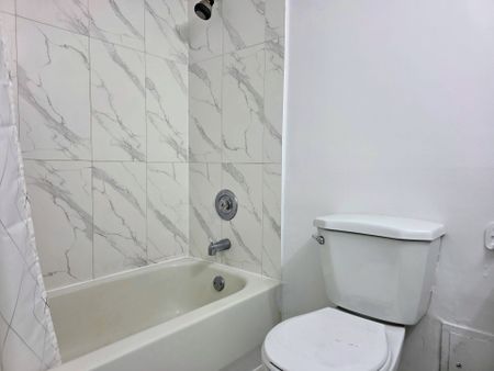 For Lease - 175 Hilda Avenue Unit# 102, Toronto, Ontario - Photo 3