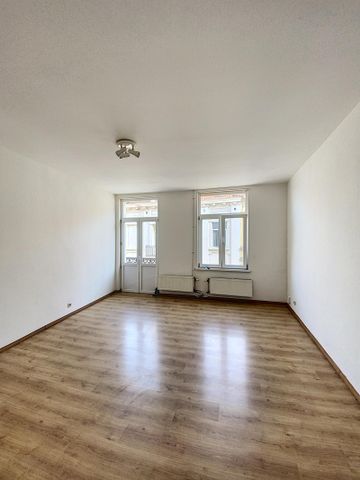 À LOUER – Studio lumineux au cœur de Bruxelles – 2e étage - Photo 3