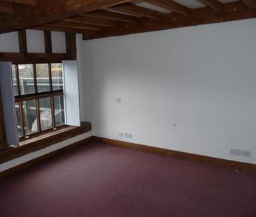 3 bedroom barn conversion to rent - Photo 3