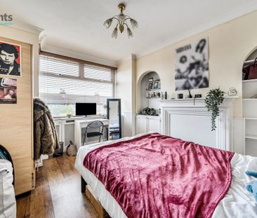 4 bedroom terraced house to rent - Photo 1