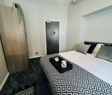 BEDROOM 15- MEDIUM DOUBLE - Photo 4