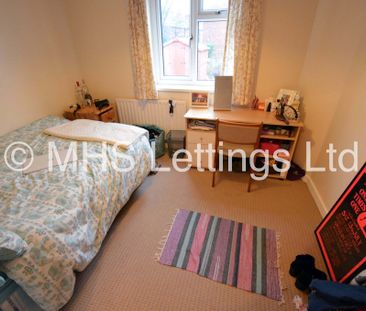 5 Bedroom Semi-Detached House for rent in Newport View - Photo 4
