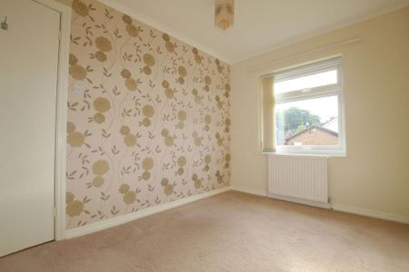 2 bedroom semi-detached house to rent - Photo 2