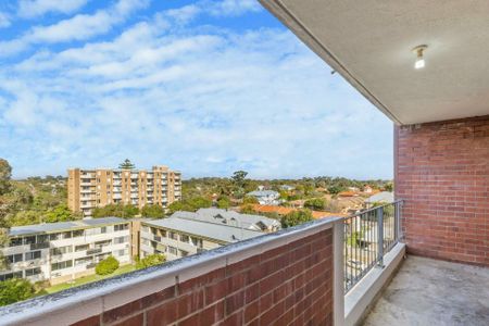 Convenient location. - Photo 2