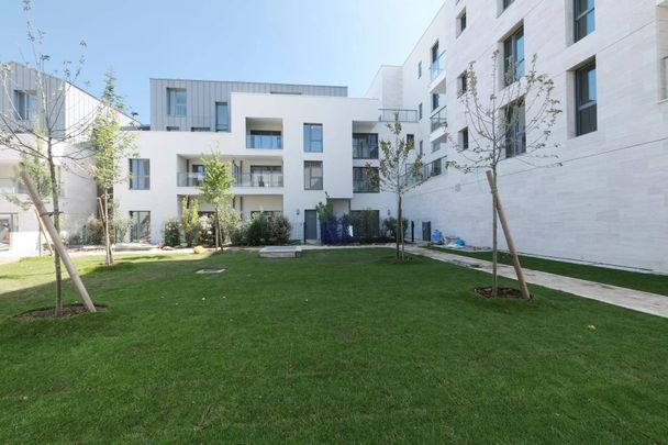 Rental Apartment Saint-Maur-des-Fossés La Varenne Saint-Hilaire - Photo 1