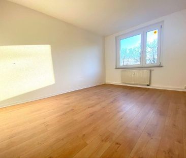 Familienwohnung mit Top Verkehrsanbindung! Sofort bezugsfertig! - Photo 2