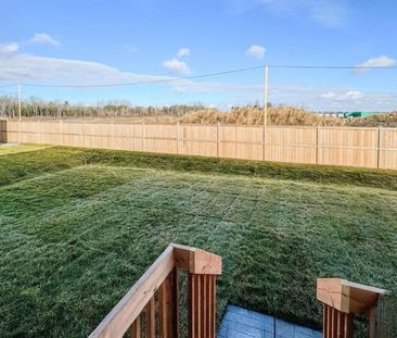 For Lease - 192 Robert Perry Street, North Grenville, Ontario - Photo 5