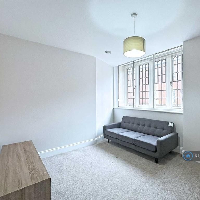1 bedroom flat to rent - Photo 1