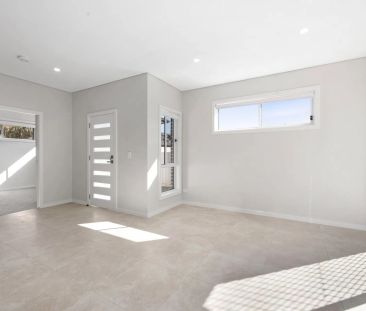 Modern Two Bedroom Granny Flat with Private Yard - Photo 6