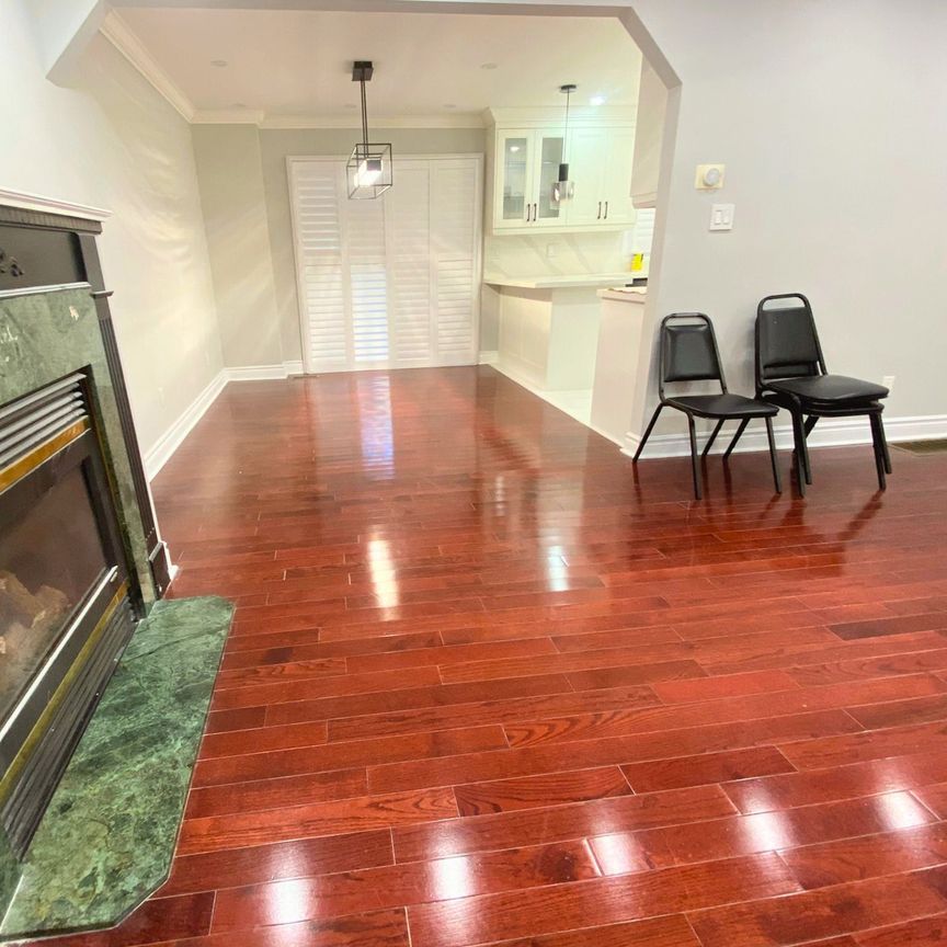 For Lease - 724 Sheppard Avenue Unit# (Main), Pickering, Ontario - Photo 1