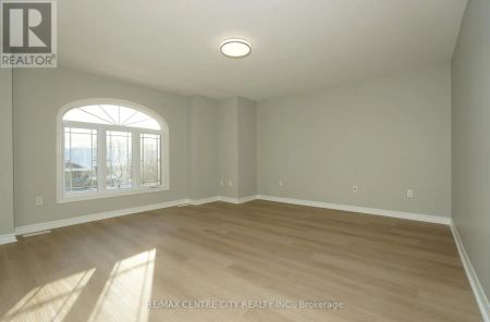 946 WHETHERFIELD STREET W - Photo 3