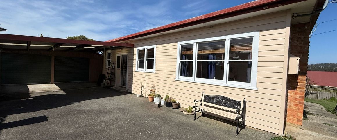 It's easy, Living Here - Photo 1