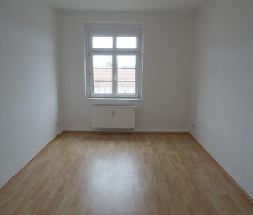 WG-geeignete 3-Zi.-Wohnung Nähe Bhf. Neustadt - Photo 1