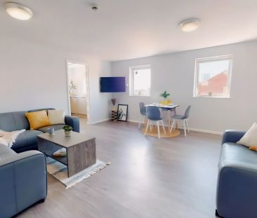 Bronze Three Bed Apartment - Photo 1