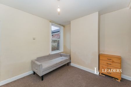 2 bedroom house to rent Cuthbert Road, Portsmouth, PO1 - Photo 3