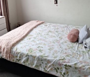 Semi Furnished Three Bedroom Home - Photo 1