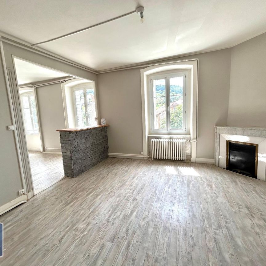 Location Appartement 4 pièces 94m² DUNIERES 43220 - Photo 1