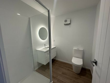 Perfectly located townhouse with stunning views! - Photo 4