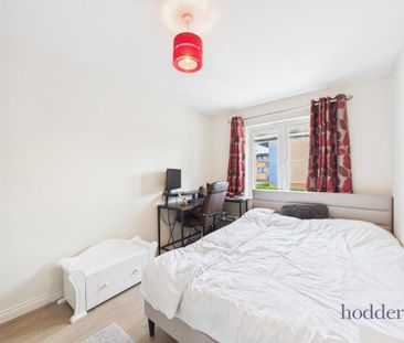 3 bedroom end of terrace house to rent - Photo 5