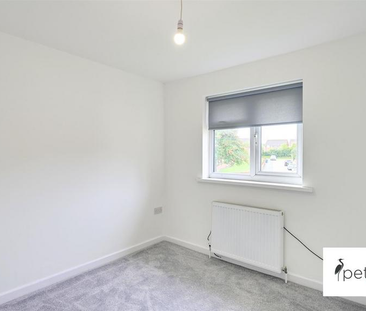 3 bedroom semi-detached house to rent - Photo 6
