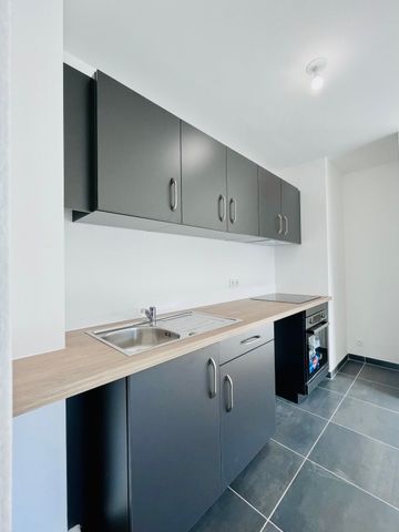 Location Appartement 4 pièces 84m² CHATENAY MALABRY 92290 - Photo 4