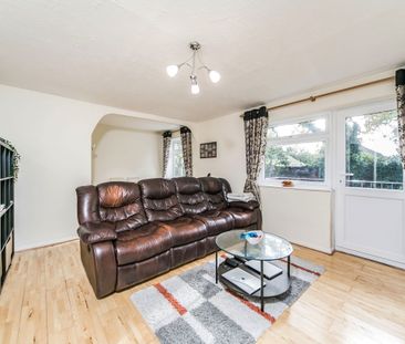 2 bedroom property to rent - Photo 1