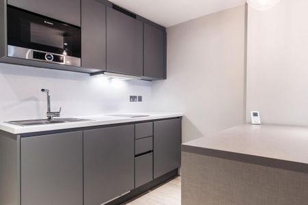 Flat to rent - Photo 2