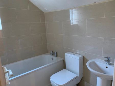 2 Bed Flat, Adelaide Avenue, SE4 - Photo 2