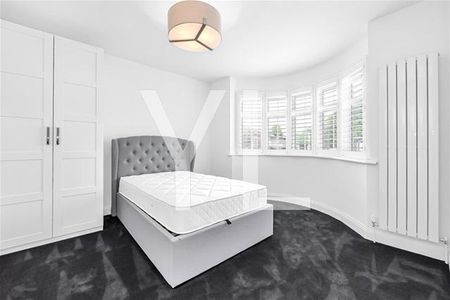 1 bedroom in a house share to rent - Photo 2