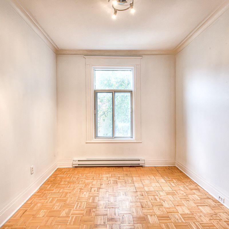 5025 4e Avenue - Photo 1