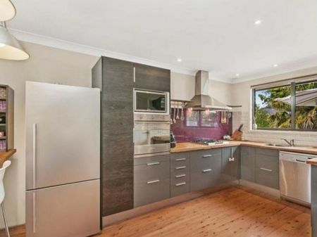 Neat Three-Bedroom Home in Convenient Location - Photo 5