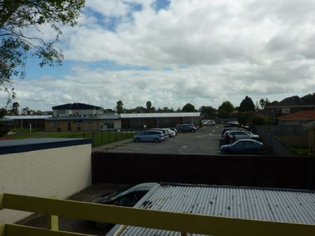 1 Bedroom Unit - Papatoetoe - Photo 3