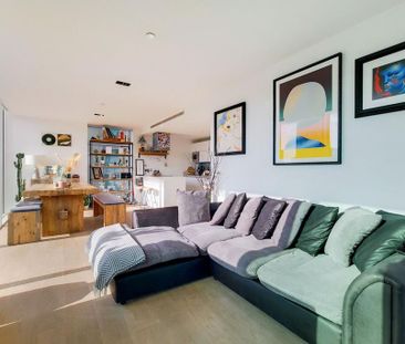 2 bedroom flat to rent - Photo 2