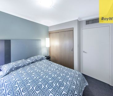 Prime Location, Fully Furnished Apartment: Your Ideal Home Awaits - Photo 3