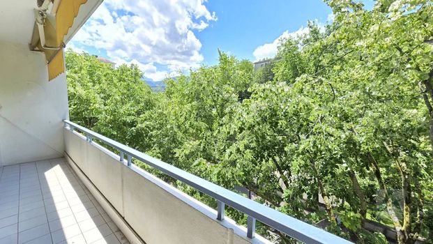 CHAMBERY - T3 avec balcon - centre ville - Photo 1