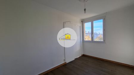 Location Appartement 4 pièces 64m² ST PRIEST 69800 - Photo 2