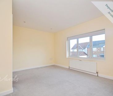 2 bedroom end of terrace house to rent - Photo 3