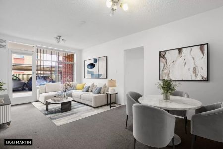 MGM MARTIN – TWO BEDROOM APARTMENT - Photo 2