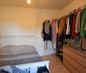 Appartement te huur in Halle voor € 800 met 1 slaapkamer - Photo 4