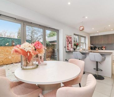 3 bedroom terraced house to rent - Photo 6