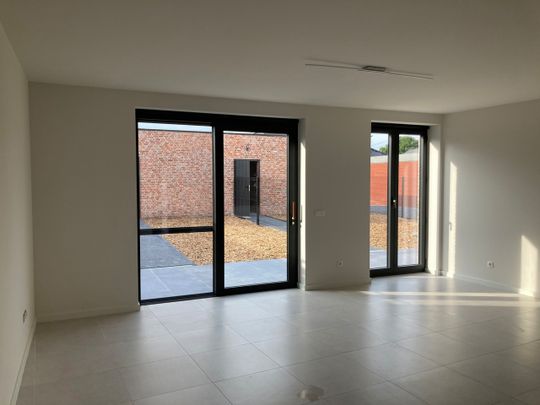 Appartement - Te huur - Photo 1